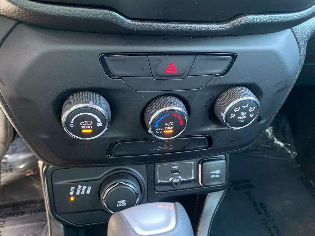used 2020 Jeep Renegade car, priced at $15,995