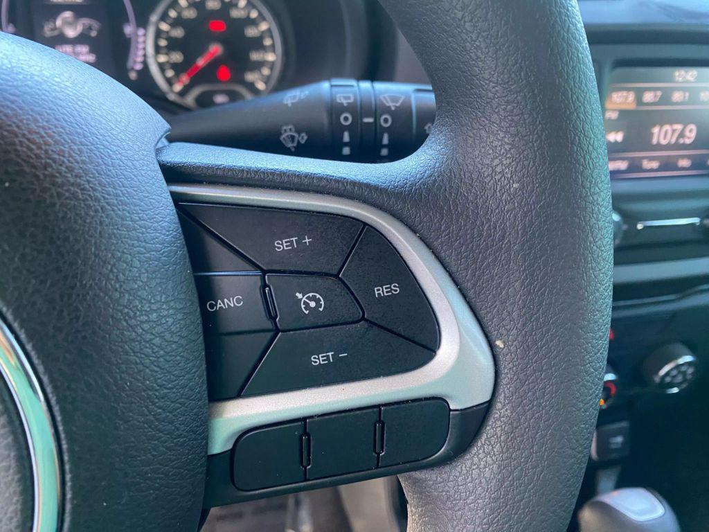 used 2020 Jeep Renegade car, priced at $15,995