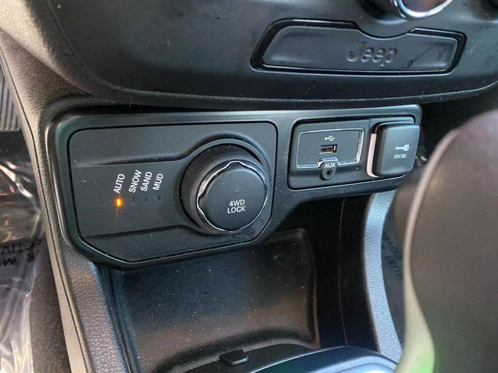 used 2020 Jeep Renegade car, priced at $15,995