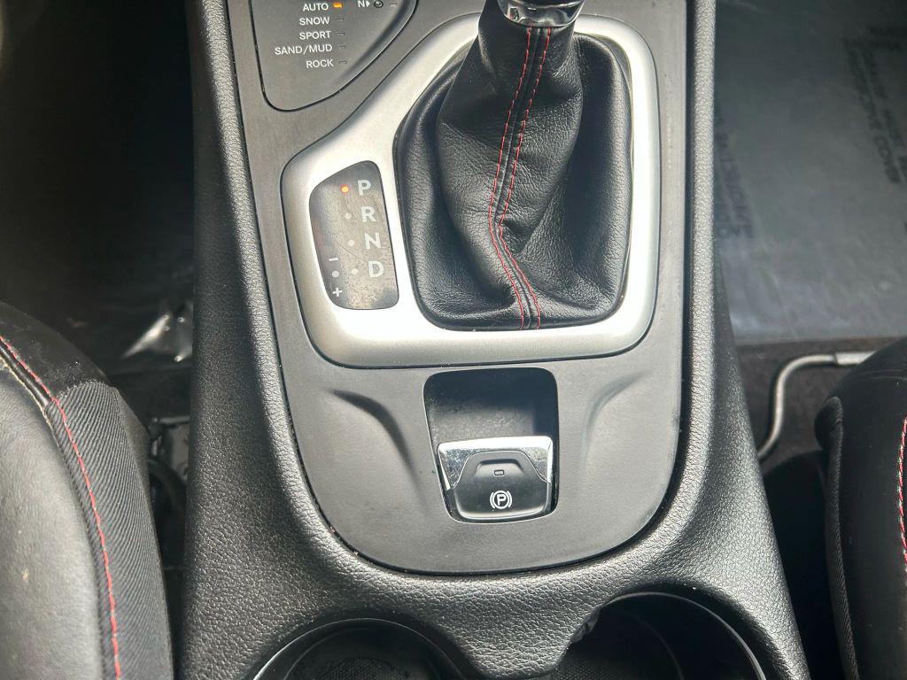 used 2016 Jeep Cherokee car, priced at $11,795