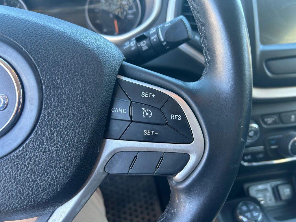 used 2016 Jeep Cherokee car, priced at $12,295