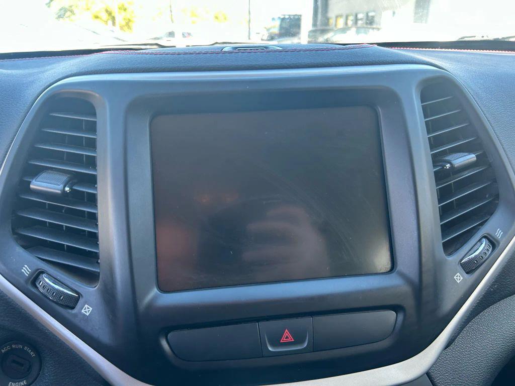 used 2016 Jeep Cherokee car, priced at $12,295