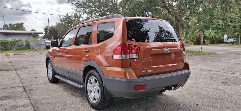 used 2009 Kia Borrego car, priced at $4,495