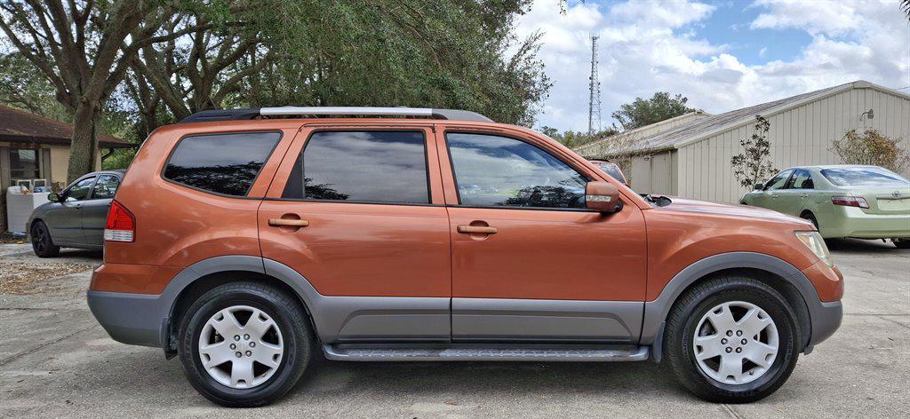 used 2009 Kia Borrego car, priced at $4,495