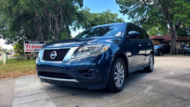used 2014 Nissan Pathfinder car, priced at $7,995