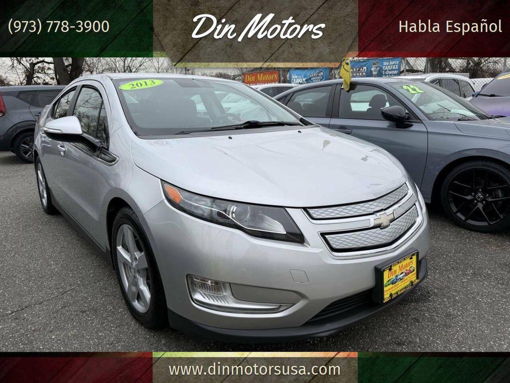 used 2013 Chevrolet Volt car, priced at $5,999