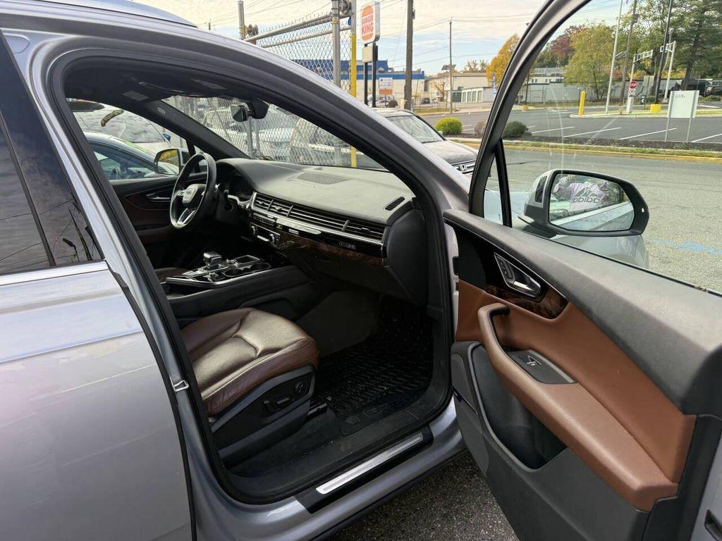used 2018 Audi Q7 car, priced at $15,489