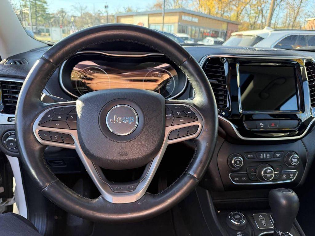 used 2019 Jeep Cherokee car, priced at $12,489