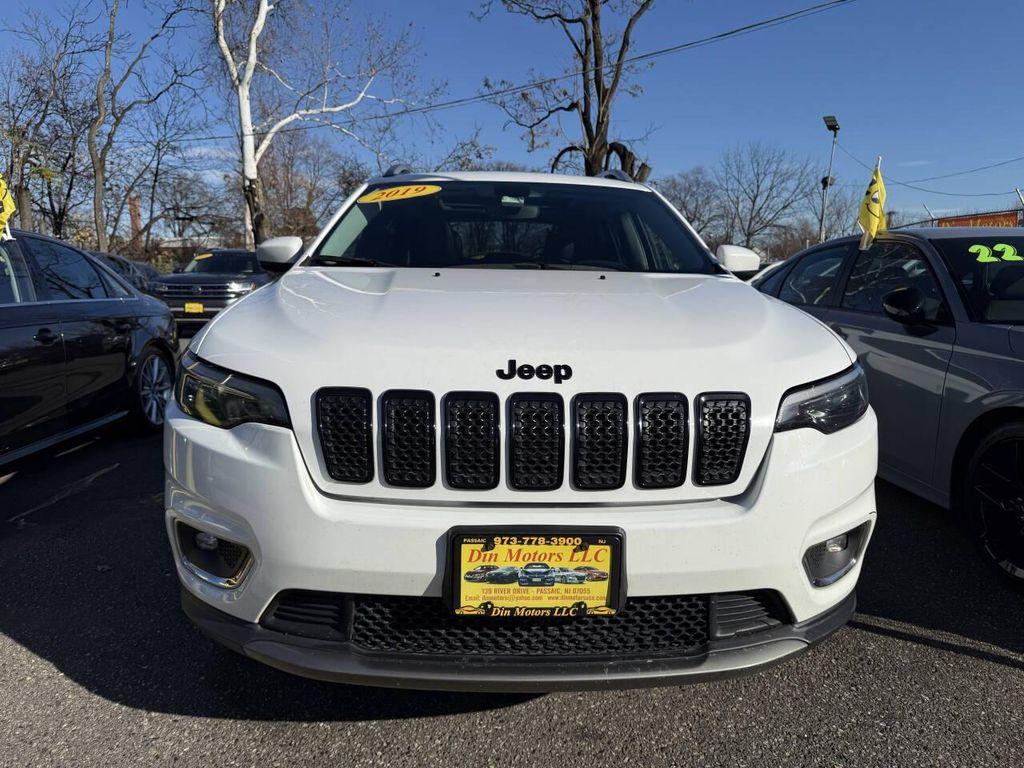 used 2019 Jeep Cherokee car, priced at $12,489