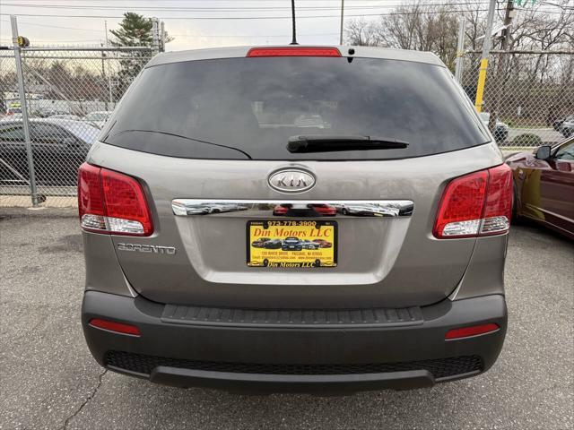 used 2013 Kia Sorento car, priced at $7,489