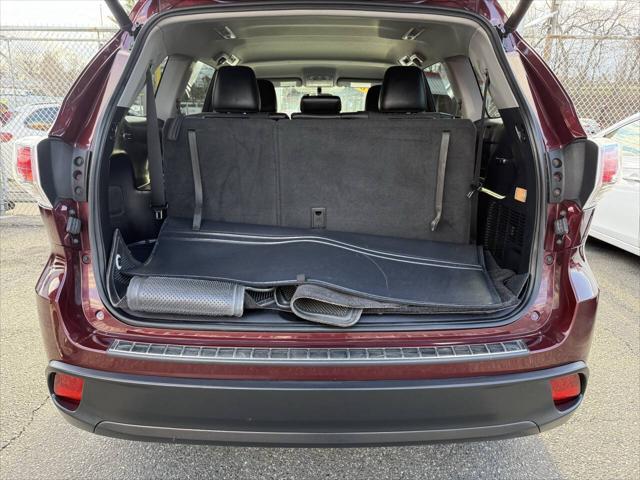 used 2016 Toyota Highlander car, priced at $19,999