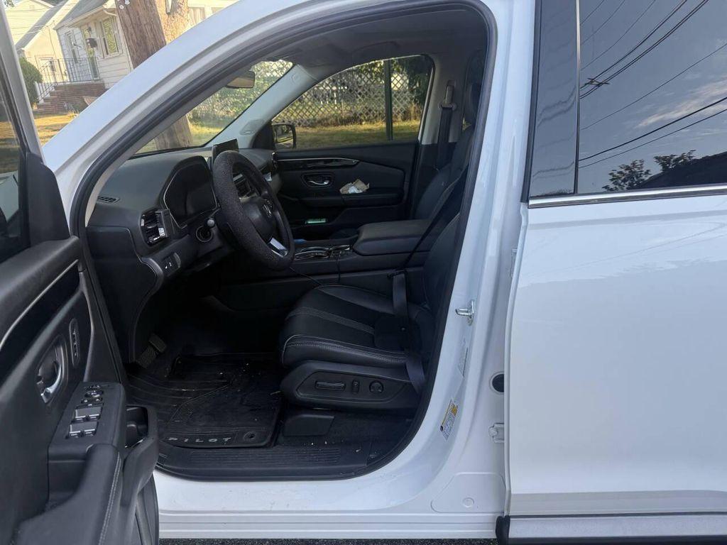 used 2023 Honda Pilot car, priced at $38,999