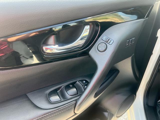 used 2022 Nissan Rogue Sport car, priced at $20,900