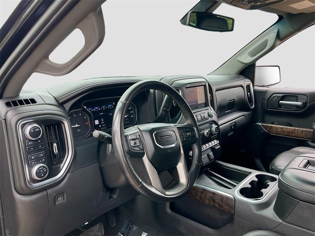 used 2022 GMC Sierra 1500 car, priced at $40,000
