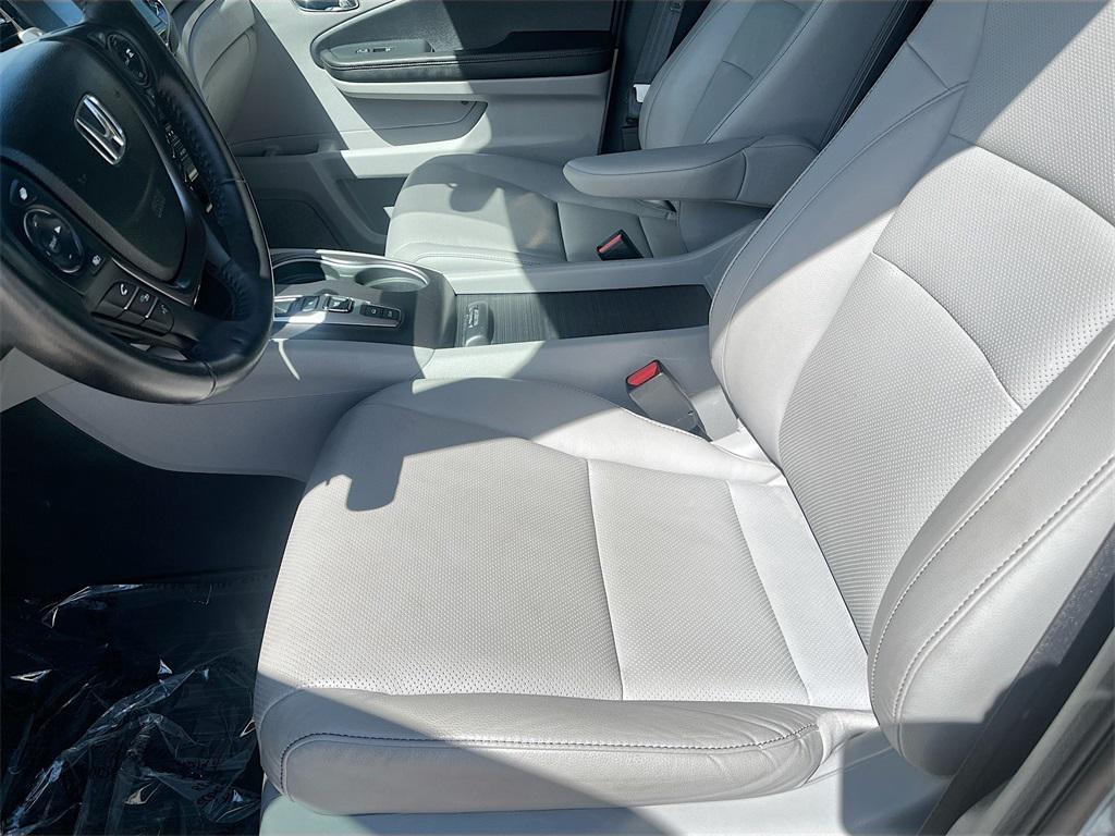 used 2023 Honda Ridgeline car, priced at $31,400