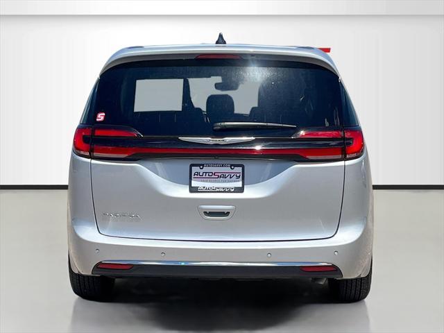 used 2024 Chrysler Pacifica car, priced at $31,000