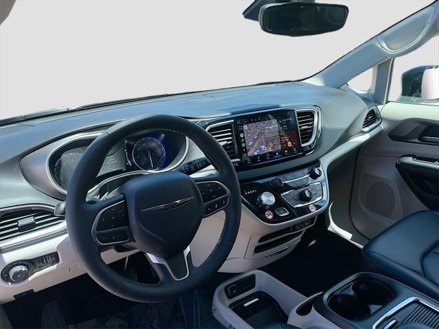 used 2024 Chrysler Pacifica car, priced at $31,000