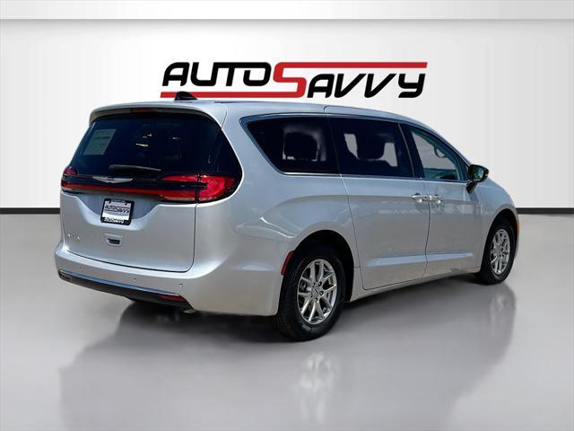 used 2024 Chrysler Pacifica car, priced at $31,000