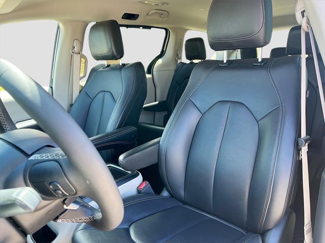 used 2024 Chrysler Pacifica car, priced at $31,000