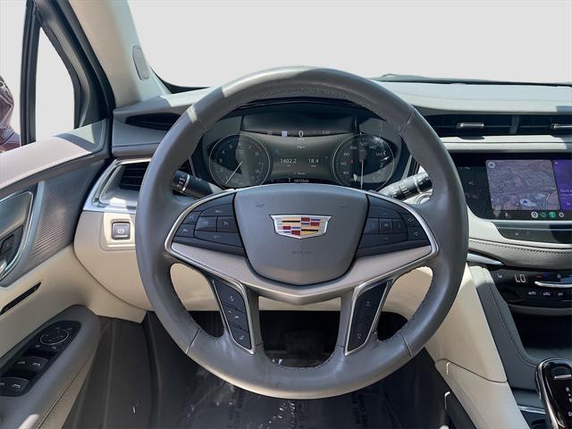 used 2022 Cadillac XT5 car, priced at $31,500