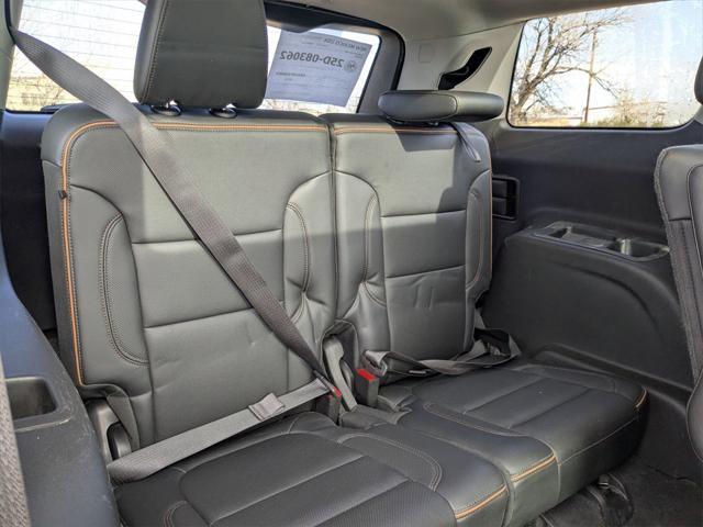 used 2022 GMC Acadia car, priced at $27,300