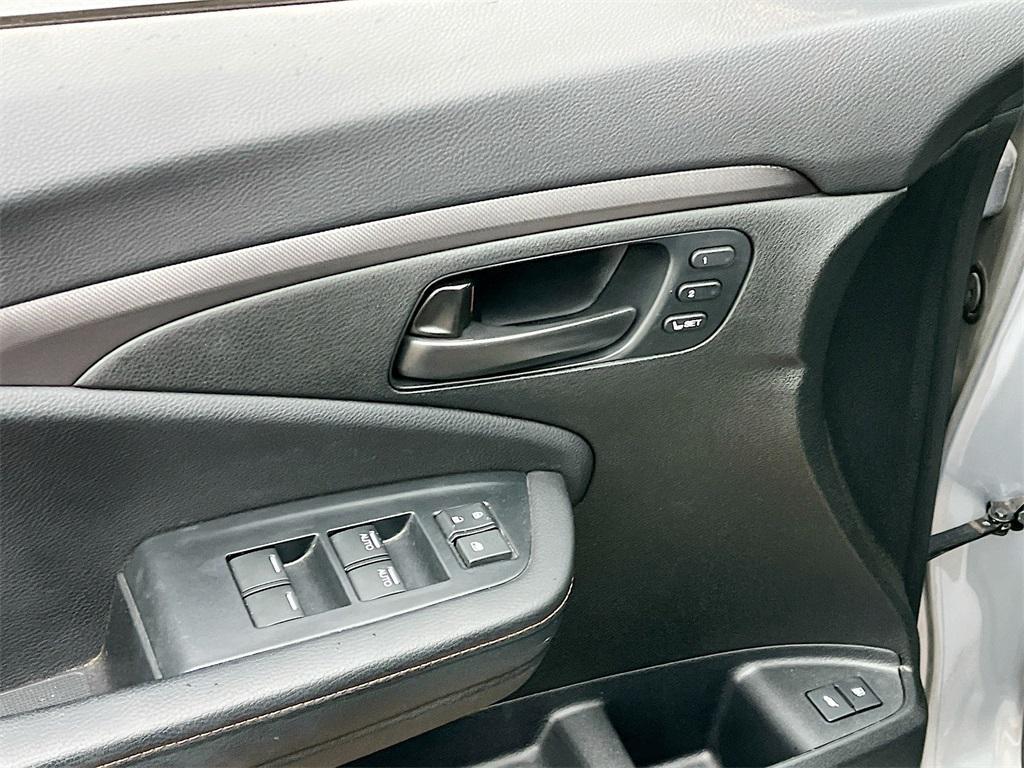 used 2023 Honda Passport car, priced at $27,900