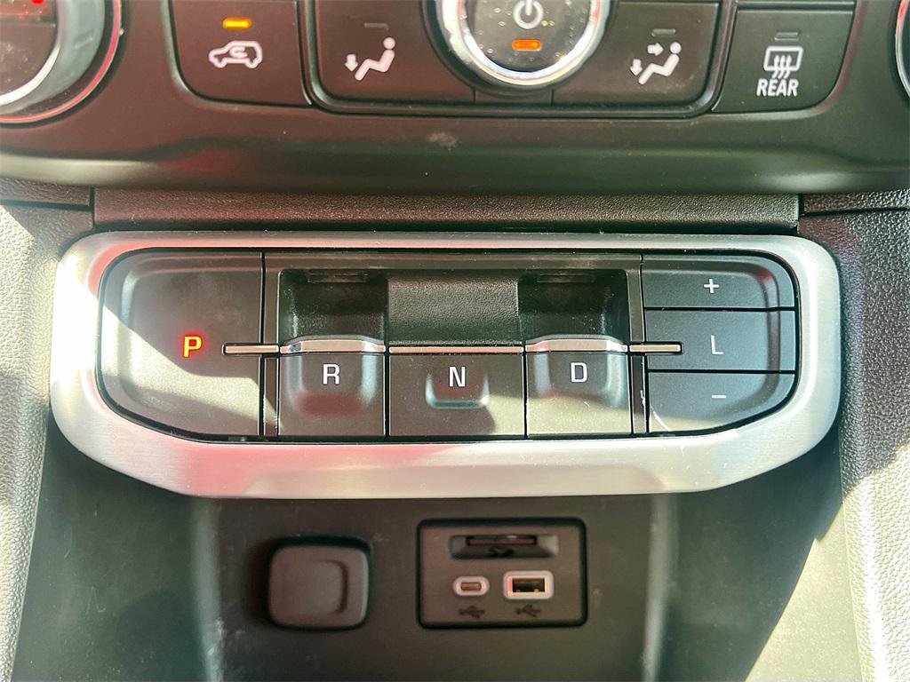 used 2023 GMC Acadia car, priced at $30,000