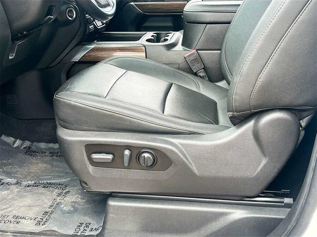 used 2022 Chevrolet Silverado 1500 car, priced at $33,800