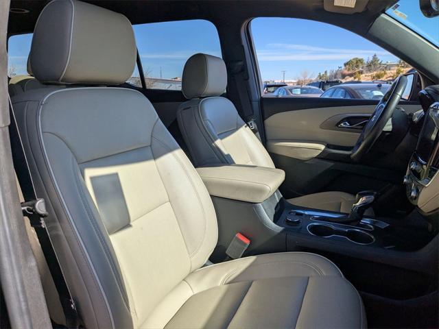 used 2022 Chevrolet Traverse car, priced at $33,000