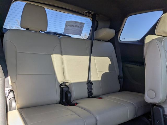 used 2022 Chevrolet Traverse car, priced at $33,000