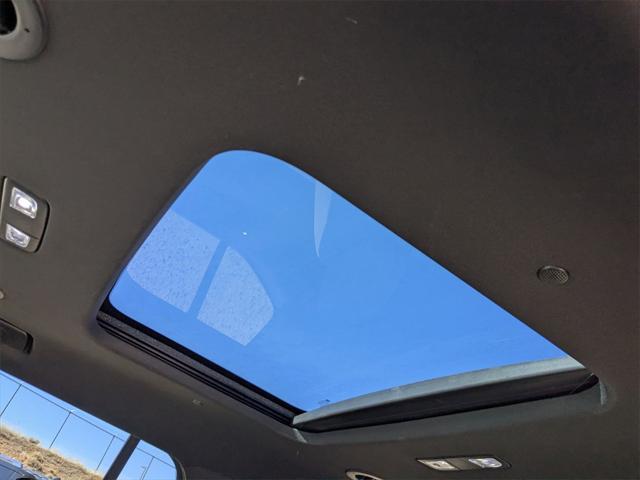 used 2022 Chevrolet Traverse car, priced at $33,000