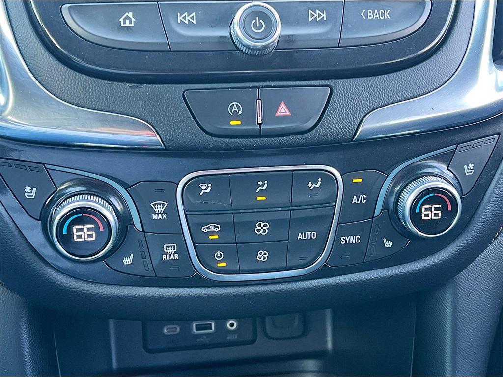 used 2023 Chevrolet Equinox car, priced at $21,300