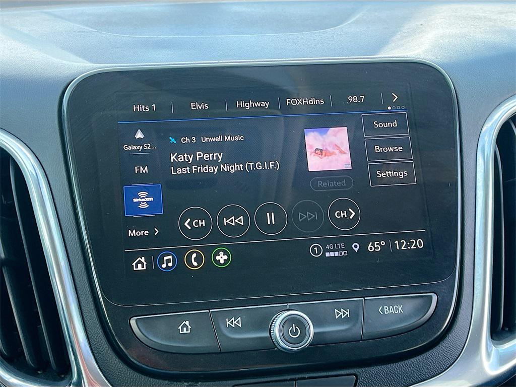 used 2023 Chevrolet Equinox car, priced at $21,300