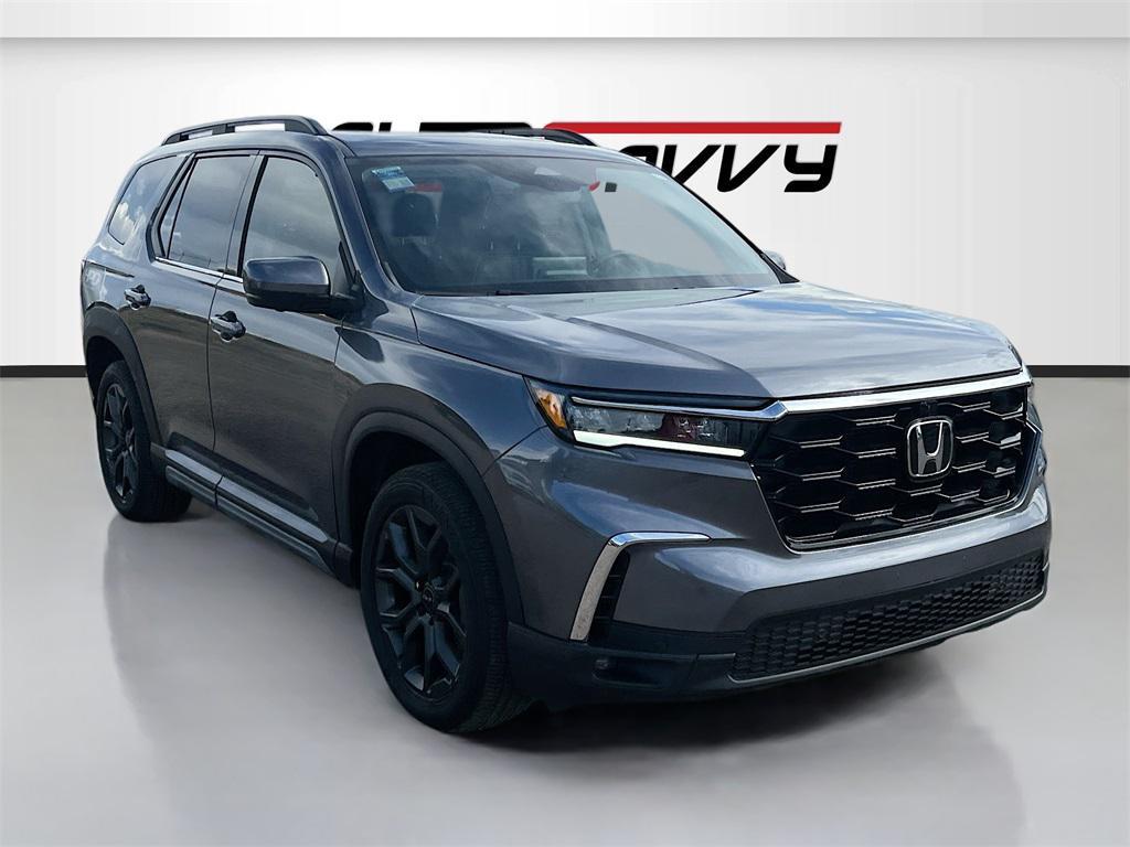 used 2023 Honda Pilot car, priced at $40,000