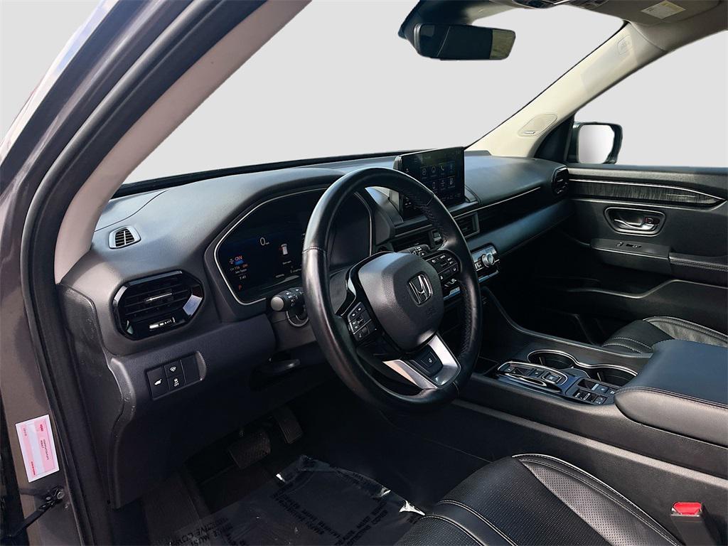 used 2023 Honda Pilot car, priced at $37,500