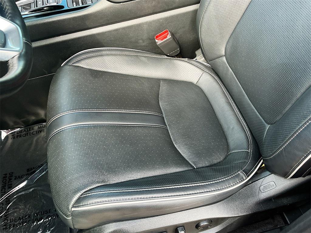 used 2023 Honda Pilot car, priced at $37,500