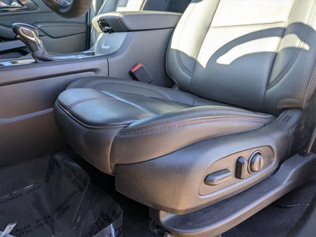 used 2023 Chevrolet Traverse car, priced at $36,500