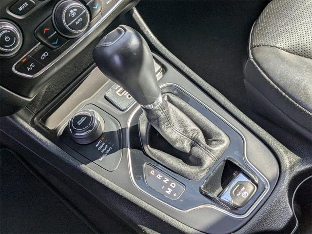 used 2019 Jeep Cherokee car