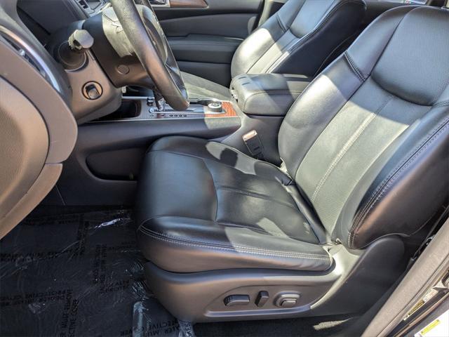used 2020 Nissan Pathfinder car, priced at $22,000