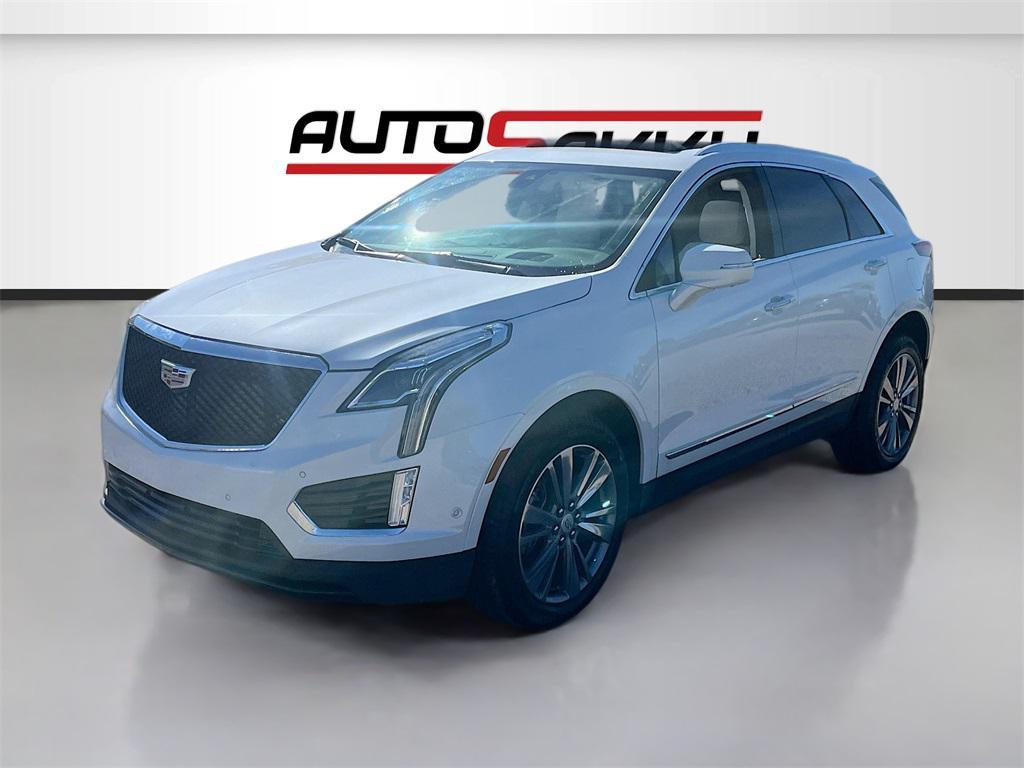 used 2025 Cadillac XT5 car, priced at $44,000