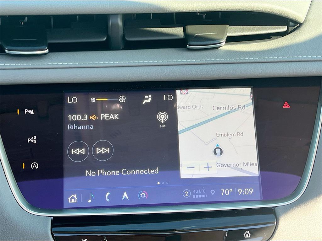 used 2025 Cadillac XT5 car, priced at $44,000