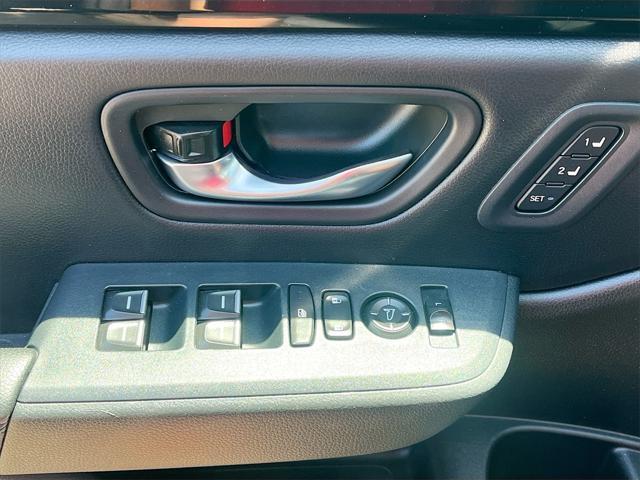 used 2024 Honda Pilot car, priced at $38,400