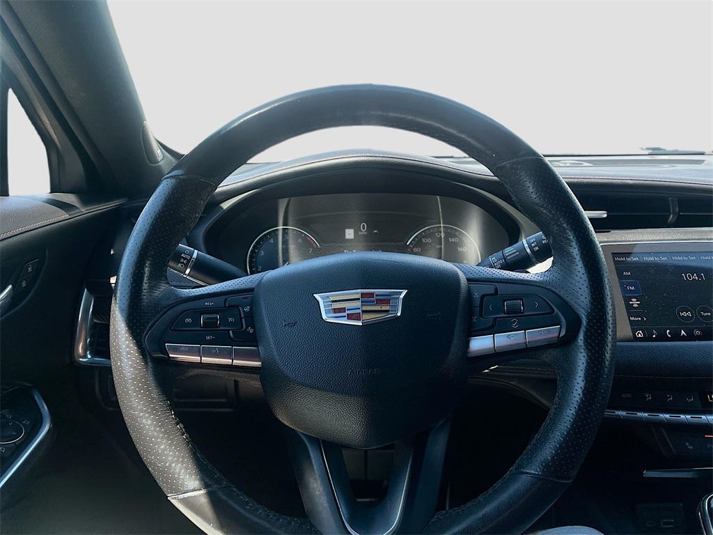 used 2021 Cadillac XT4 car, priced at $22,800