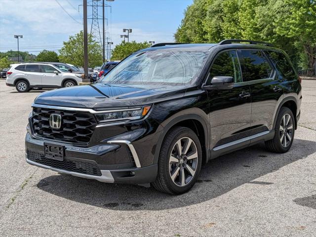 used 2023 Honda Pilot car, priced at $37,300