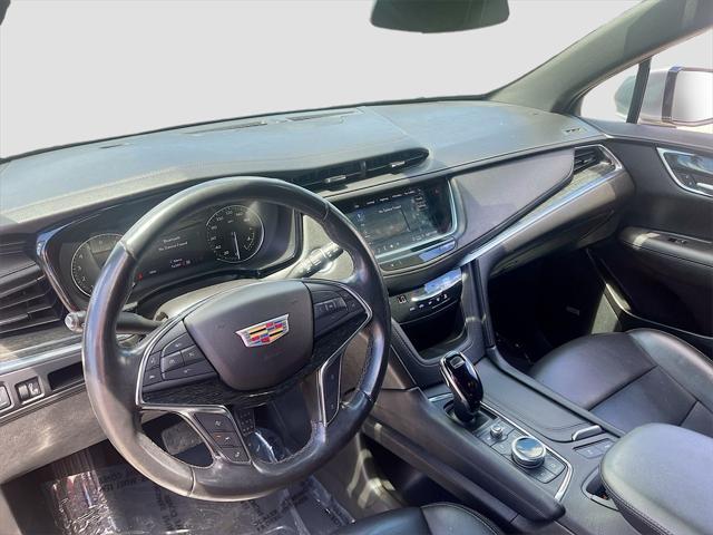 used 2022 Cadillac XT5 car, priced at $26,800