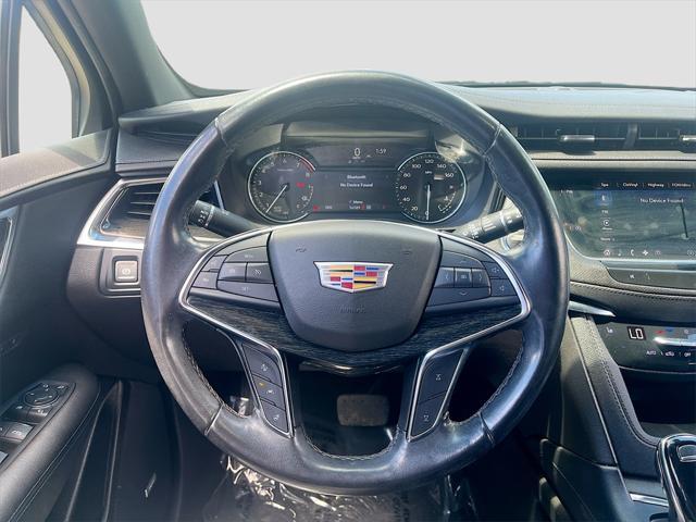 used 2022 Cadillac XT5 car, priced at $26,800