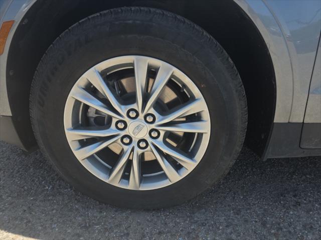 used 2022 Cadillac XT5 car, priced at $27,500