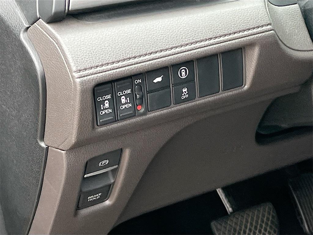 used 2021 Honda Odyssey car, priced at $23,000