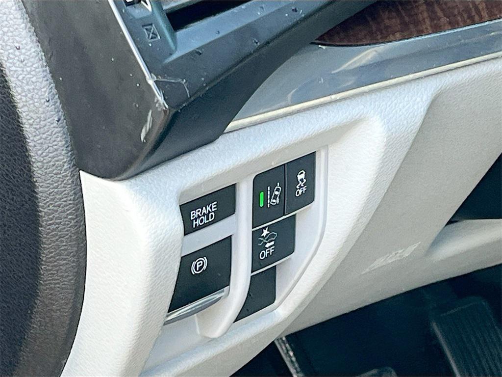 used 2018 Acura MDX car, priced at $18,500