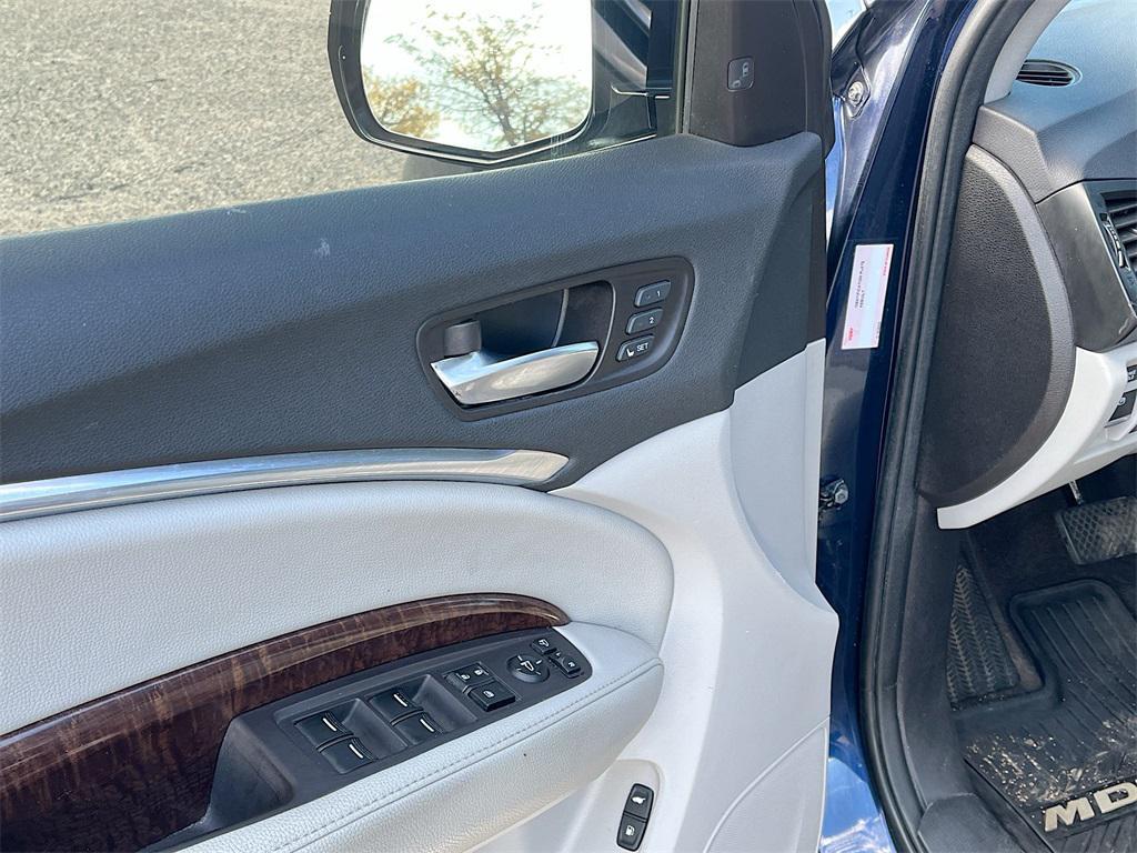 used 2018 Acura MDX car, priced at $18,500